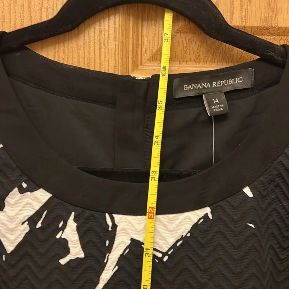 Banana Republic Midi-Dress Abstract Black and White New with Tags 14 - Picture 8 of 16